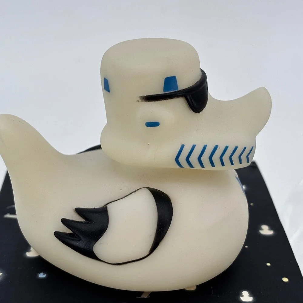 Locomocean‎ Pondtrooper Rubber Duck White Star Wars Stormtrooper LED NIB